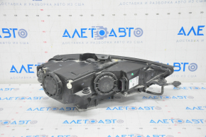 Far stânga față asamblată Audi A3 8V 15-16 xenon hid, cu fixare inferioară, nisip