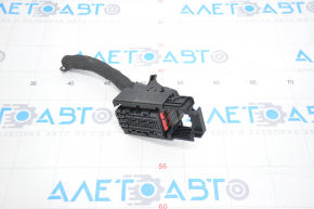 Фишка на блок ECU компьютер двигателя Hyundai Santa FE Sport 17-18 2.4 красная