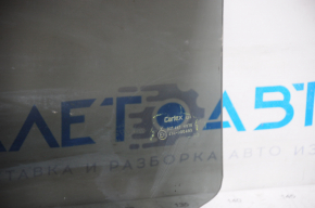 Стекло двери задней правой Subaru b9 Tribeca тонировка
