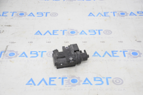 Solenoid vid de vidare Lexus NX200t NX300 NX300h 15-21