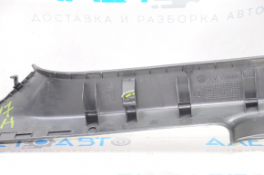 Накладка порога внутренняя левая VW Jetta 11-18 USA черн, слом креп, царапины