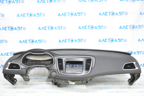 Торпедо передняя панель без AIRBAG Chrysler 200 15-17 черн, примята