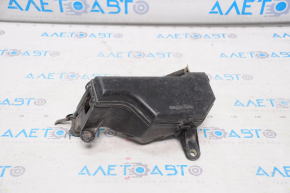 Блок предохранителей подкапотный Lexus IS200 IS300 99-05
