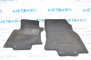 Set de covorașe Nissan Rogue 14-20, material textil negru, potrivit pentru curățare chimică.