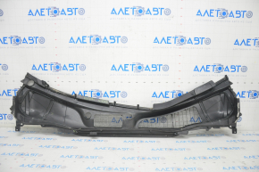 Grila stergatoarelor din plastic pentru Lexus RX350 RX450h 10-15, rupta la fixare.