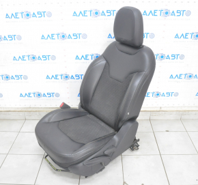 Scaunul șoferului Jeep Compass 17- fără airbag, manual, piele combinată neagră + material textil, pentru curățare, crăpături în piele.