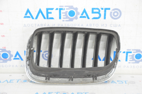 Решетка радиатора grill ноздря правая BMW X5 E70 07-13 песок, полезла краска