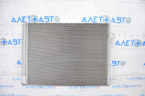 Radiatorul condensatorului de aer condiționat pentru BMW X5 E70 07-13 3.0 este zdrobit