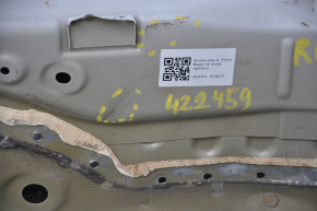 Panoul din spate al Nissan Rogue 14-20 alb, zdrobit