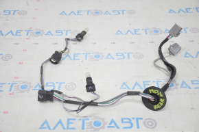 Montarea capacului portbagajului Ford Fusion mk5 13-20 sub cameră.