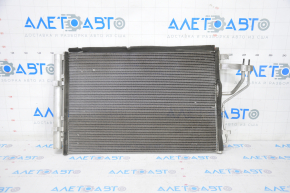 Radiatorul condensatorului de aer condiționat Hyundai Elantra UD 11-13, 1.8, este uzat.