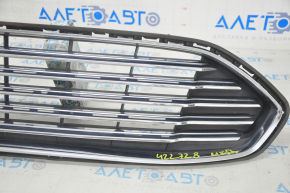Решетка радиатора grill в сборе с обрамлением Ford Fusion mk5 13-16 с хромом, песок, слом креп