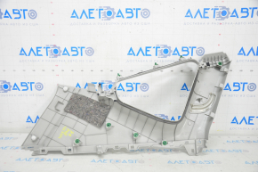 Накладка задней стойки правая Toyota Prius V 12-17 серая, царапины