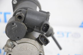 Compresorul suspensiei pneumatice Mercedes W211 E550