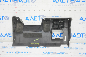 Накладка колени водителя Subaru Legacy 15-19 черн, царапины, отсутствует накладка кармана