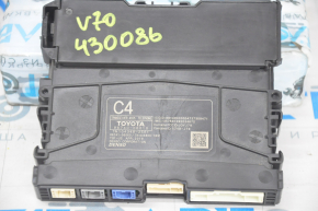 Communication phone transceiver control module Toyota Camry v70 18-24 сломан корпус