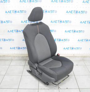 Scaun pasager Toyota Camry v70 18- fără airbag, manual, material textil negru, nevoie de curățare.