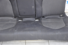 Rândul din spate al scaunelor, al doilea rând Toyota Camry v70 18- material textil negru, substanță chimică, decolorat