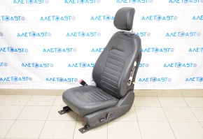 Водительское сидение Ford Fusion mk5 13-16 без airbag, электро, с подогревом, кожа черн, потерто, потрескалась кожа