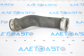 Furtun de aer dreapta pentru VW Tiguan 09-17 pe intercooler.