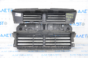 Jaluzele deflectorului radiatorului asamblate pentru Ford Escape MK3 17-19 restilizat 1.5T 2.0T 2.5 cu motor, suportul este rupt