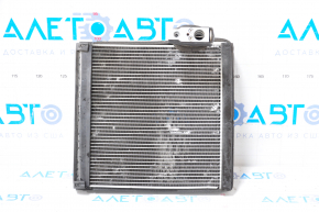 Evaporatorul Lexus RX450h 10-15 este zdrobit în celule.