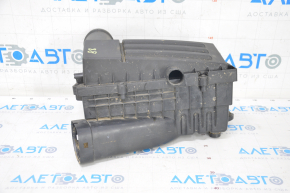 Corpul filtrului de aer VW Passat b8 16-19 USA 1.8 sub EGR