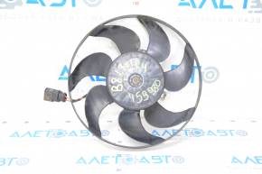 Ventilatorul de răcire dreapta pentru VW Passat b8 16-19 SUA este mic, rulmentul face zgomot.