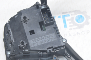 Butoanele de control de pe volanul Acura TLX 15-