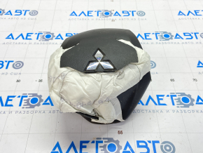 Подушка безопасности airbag в руль водительская Mitsubishi Outlander 16-21 рест, стрельнувшая, слом креп