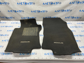 Set de covorașe Nissan Rogue 14-20, material textil negru, potrivit pentru curățare chimică.