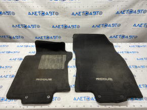 Set de covorașe Nissan Rogue 14-20, material textil negru, potrivit pentru curățare chimică.