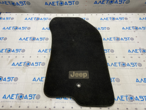 Covorul de podea din față dreapta pentru Jeep Patriot 11-17, material textil, negru.