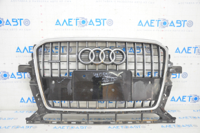 Решетка радиатора grill Audi Q5 8R 13-17 рест, под парктроники, глянец, хром, песок, трещина, облезла краска