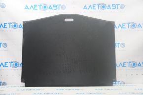 Capacul portbagajului Nissan Versa Note 13-19 este negru, cu inserții negre.