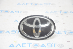 Emblema siglei Toyota pentru grila radiatorului Toyota Camry v70 18- sub radar, nisip.