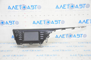 Monitorul, display-ul Toyota Camry v70 18-20 este util cromat.