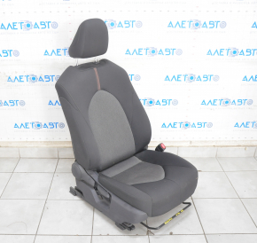 Scaun de pasager Toyota Camry v70 18- fără airbag, manual, tapițerie neagră.