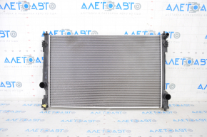 Radiatorul de răcire a apei pentru Toyota Camry v70 18- fără gât.