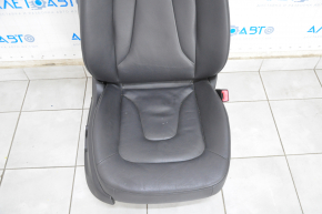 Scaun de pasager Audi A4 B8 08-16 cu airbag, electric, încălzire, piele, negru, zgârieturi pe plastic