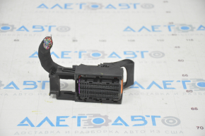 Фишка на блок ECU компьютер двигателя Audi A4 B9 17- 2.0T задняя 2.2