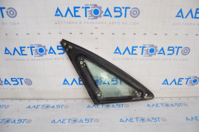 Fereastra din sticla opaca din spate dreapta Audi A4 B8 08-16 sedan sub ornamente negre, suport rupt