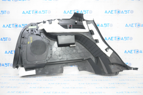 Capacul arcului drept Ford Edge 15- negru, subwoofer, zgârieturi, plastic decolorat.