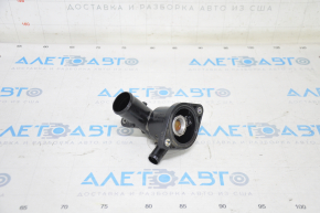 Corpul termostatului Toyota Camry v50 12-14 hibrid usa 2AR-FXE