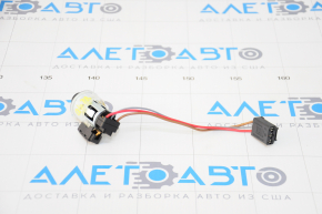 Priza de bricheta din consola centrala a celui de-al doilea rand Audi Q5 80A 18- crom uzat.