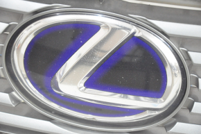 Решетка радиатора grill Lexus ES300h ES350 13-15 дорест со значком, трещина на значке, слом креп, песок