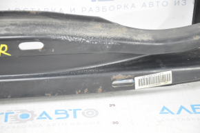 Amplificatorul pentru bara spate a BMW 3 F30 12-18 rugine