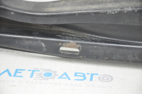 Amplificatorul pentru bara spate a BMW 3 F30 12-18 rugine