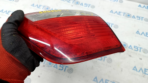 Lampa interioară pentru capacul portbagajului dreapta Ford C-max MK2 13-16 pre-restilizare, crăpată, geam spart, soclu