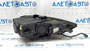 Far stânga față completă Audi A3 8V 15-16 xenon hid, cu fixare inferioară, nisip, zgârietură